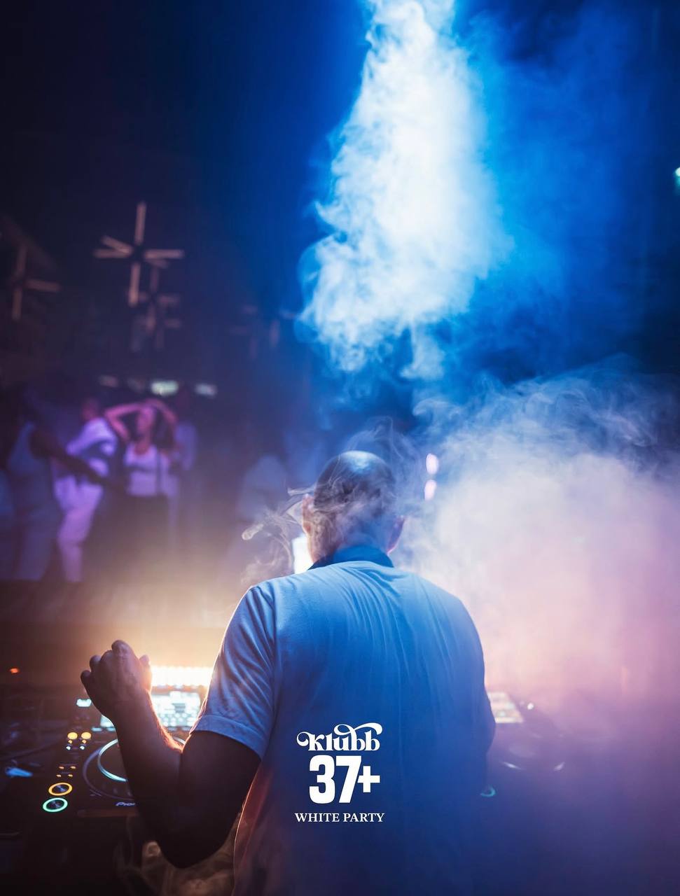 Klubb 37+ White Party at Trekanten